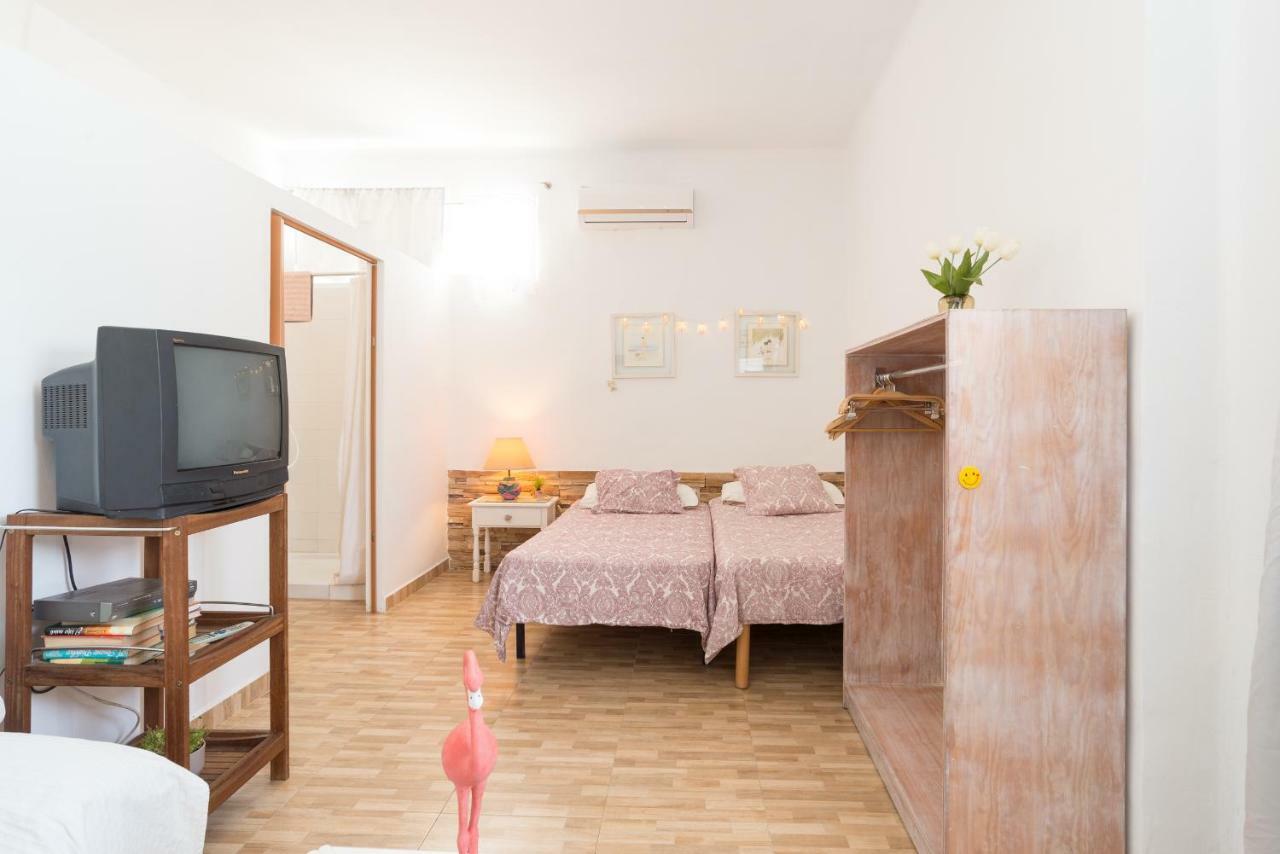 Habitacion Doble En Villa มาลากา ภายนอก รูปภาพ